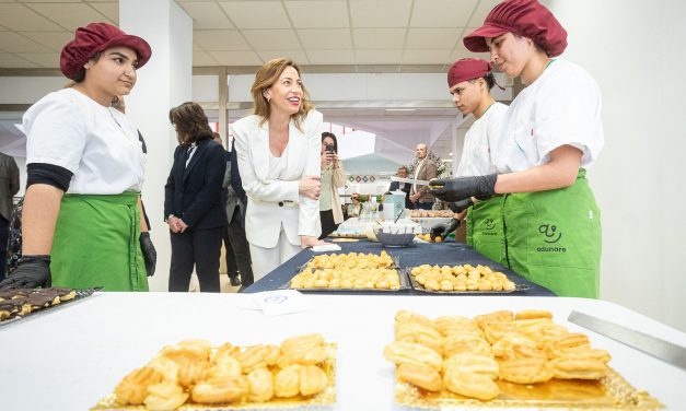 Natalia Chueca anuncia la ampliación del proyecto piloto de revitalización del Mercado San Vicente de Paúl