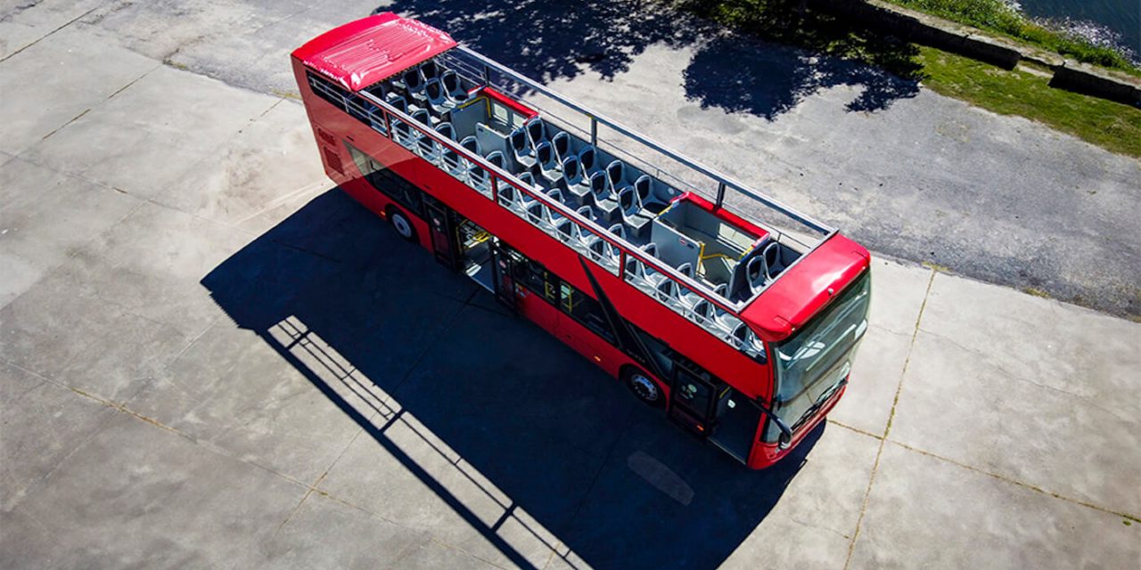 El Gobierno de Zaragoza aprueba la compra de tres nuevos autobuses turísticos 100% eléctricos