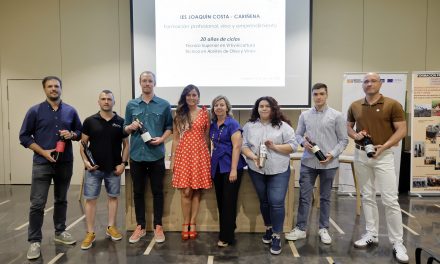 El IES Joaquín Costa de Cariñena celebra una jornada profesional sobre vino y emprendimiento