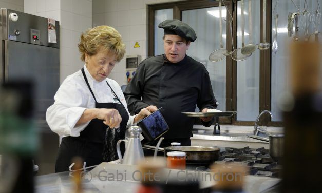 LA MADRE QUE ME COCINÓ. Esther Barco y Roberto Alfaro