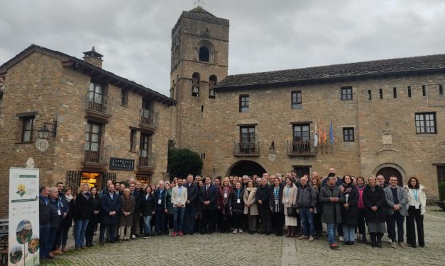 La asamblea de los Pueblos Más Bonitos de España cierra en Aínsa cuatro días descubriendo los encantos de la provincia de Huesca