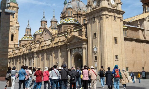 Zaragoza recibe 1,2 millones de turistas de enero a noviembre y hace augurar un 2024 de récord