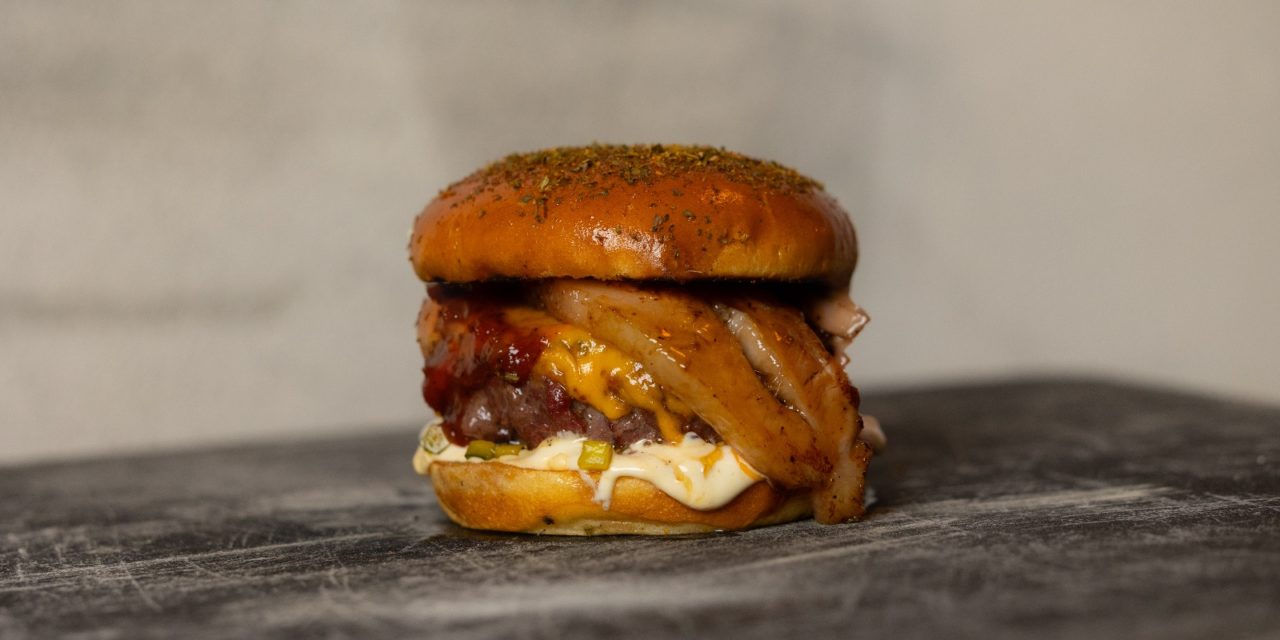 ¿Será esta hamburguesa de Nola Smoke la mejor de España en 2025?